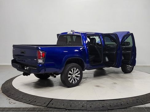 Used 2022 Toyota Tacoma Limited RWD image 15