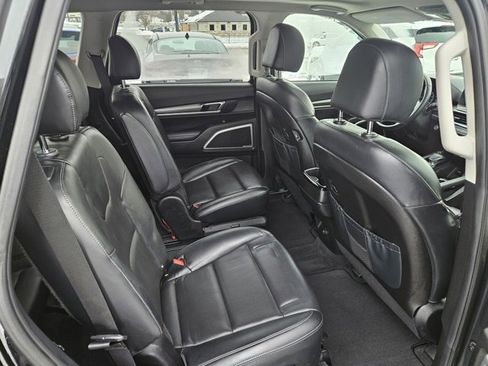 Used 2022 Kia Telluride S image 12