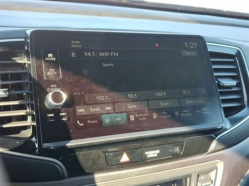 Certified 2025 Honda Ridgeline Sport image 14