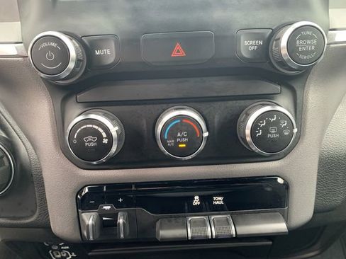 Used 2024 RAM 2500 Big Horn w/ Bed Utility Group image 29