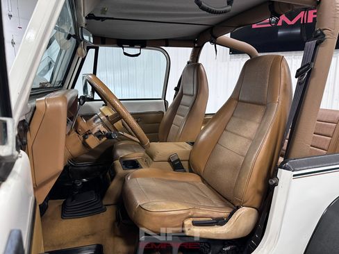 Used 1995 Jeep Wrangler Sport S image 24