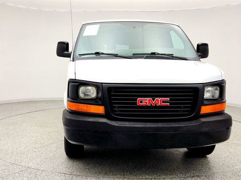 Used 2015 GMC Savana 2500 RWD image 2