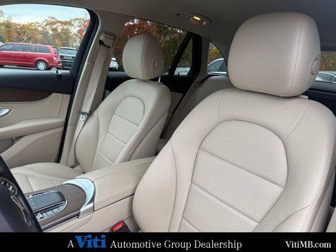 Certified 2022 Mercedes-Benz GLC 300 4MATIC image 18