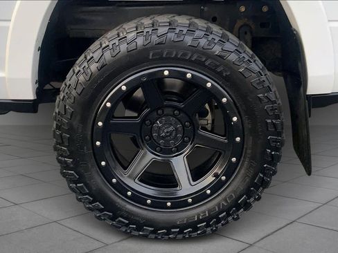 Used 2020 RAM 2500 Laramie w/ Night Edition image 11