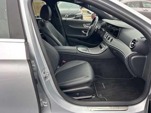 Used 2021 Mercedes-Benz E 350 Sedan image 23