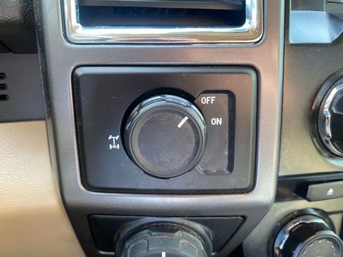 Used 2016 Ford F150 XLT w/ Equipment Group 302A Luxury image 24