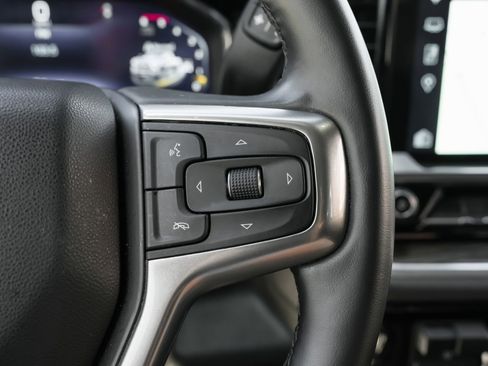 Used 2025 Chevrolet Silverado 2500 LT w/ Convenience Package image 20