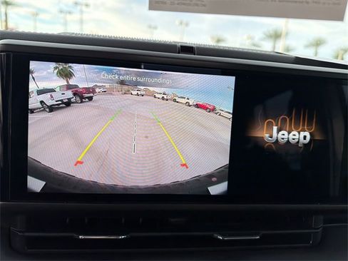 Used 2024 Jeep Wrangler Unlimited Rubicon 4xe image 20