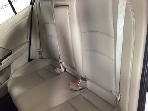 Used 2016 Honda Accord EX-L image 10