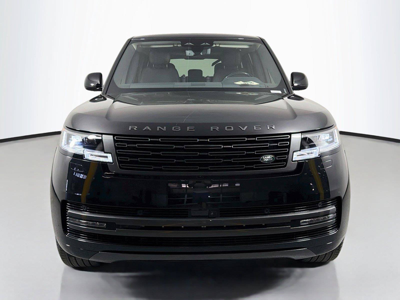 New 2027 Land Rover Range Rover Long Wheelbase SE AWD/4WD image 2