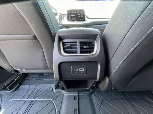 Used 2024 Chevrolet Blazer LT w/ LPO, Floor Liner Package FWD image 3