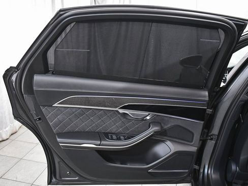 Used 2023 Audi S8 image 13