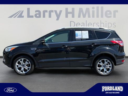 Used 2014 Ford Escape Titanium AWD/4WD image 2