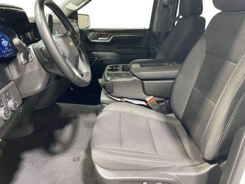 Used 2024 Chevrolet Silverado 1500 LT AWD/4WD image 14