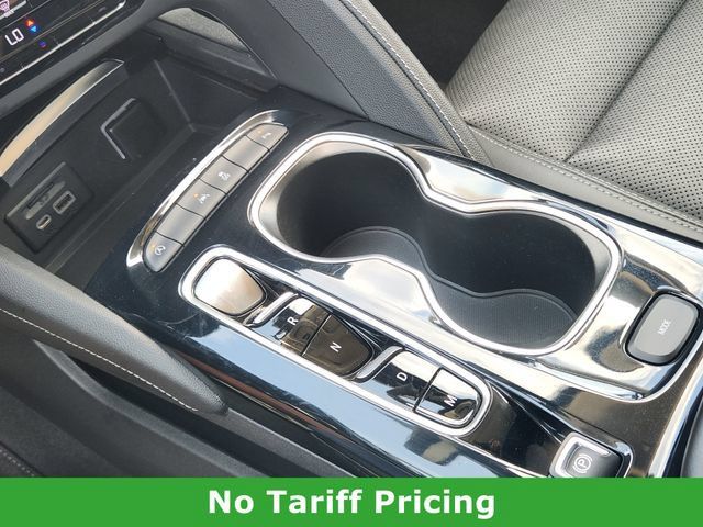 Used 2021 Buick Envision Essence w/ Technology Package I FWD image 20