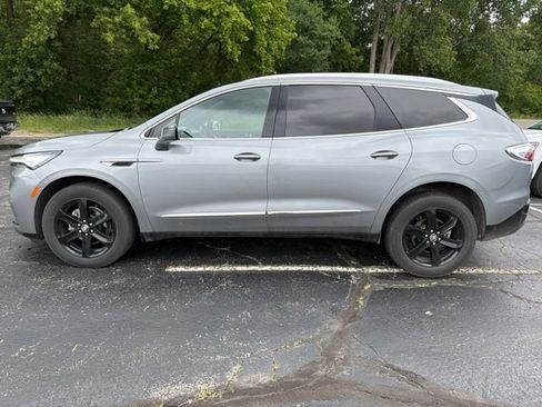 Used 2023 Buick Enclave Essence w/ Sport Touring Edition AWD/4WD image 6