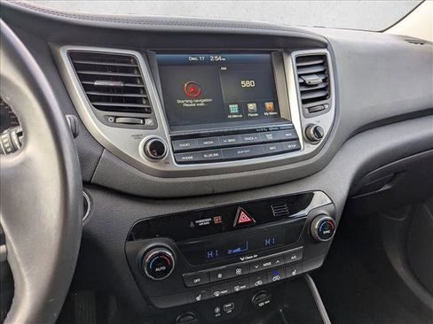 Used 2017 Hyundai Tucson SE Plus image 16