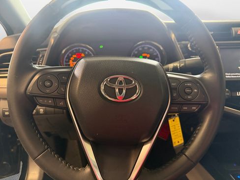Used 2020 Toyota Camry SE AWD/4WD image 13