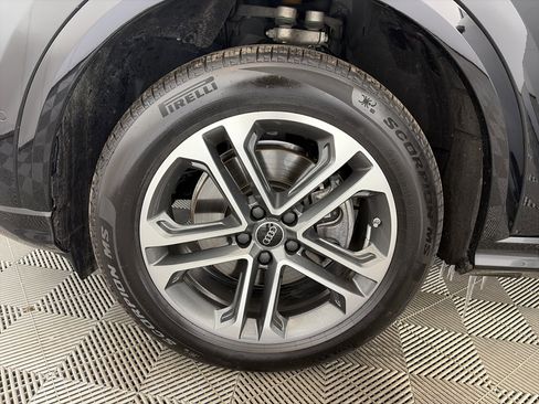 Certified 2025 Audi Q5 Premium Plus w/ Premium Plus image 13