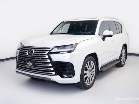 Used 2025 Lexus LX 700h Ultra Luxury w/ Accessory Package (2T) AWD/4WD image 2