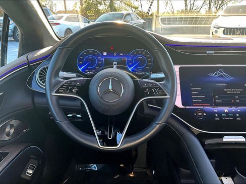 Used 2023 Mercedes-Benz EQS 580 EQS 580 image 5