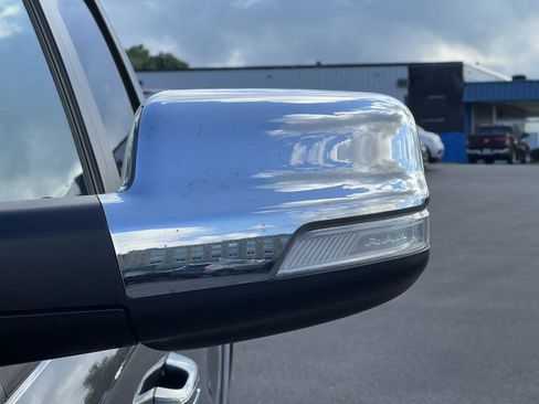 Used 2022 RAM 1500 Laramie AWD/4WD image 38