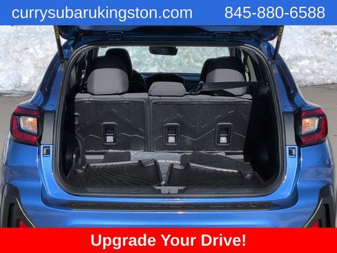 Used 2025 Subaru Crosstrek 2.0i Premium image 5