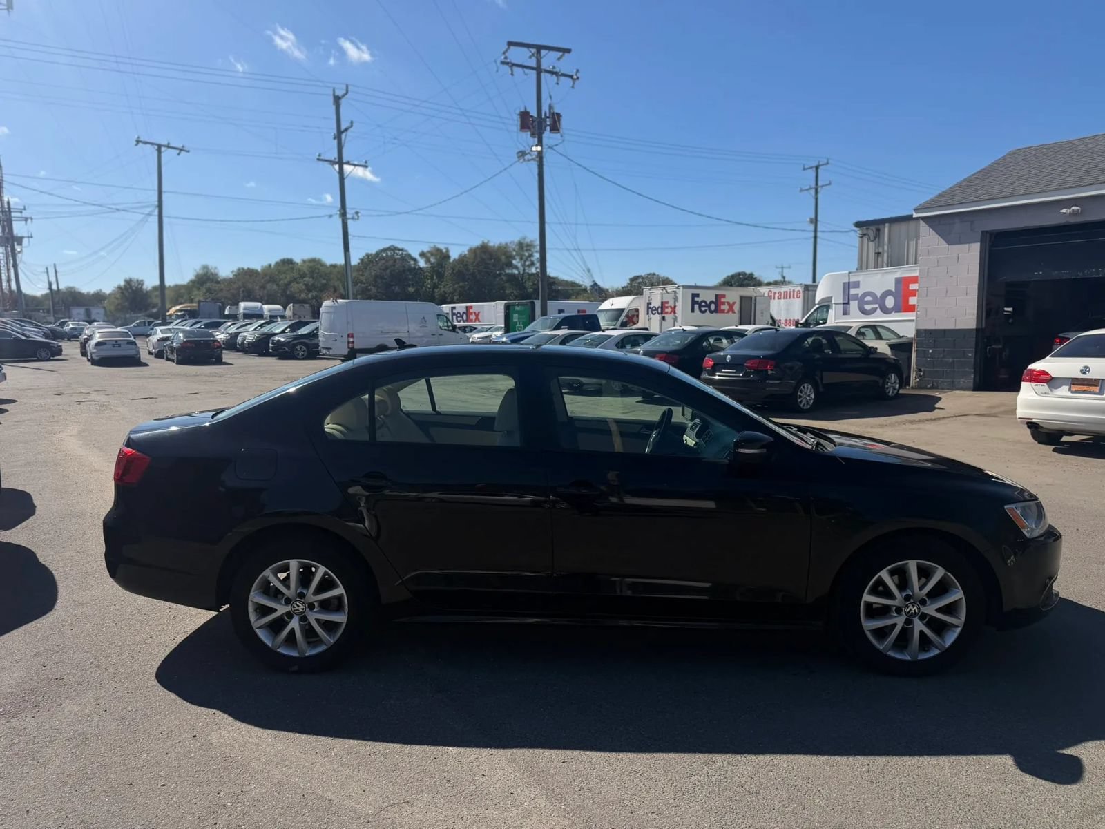 Used 2012 Volkswagen Jetta SE FWD image 4