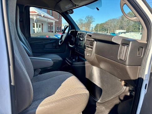 Used 2015 Chevrolet Express 2500 RWD 2500 135 image 13
