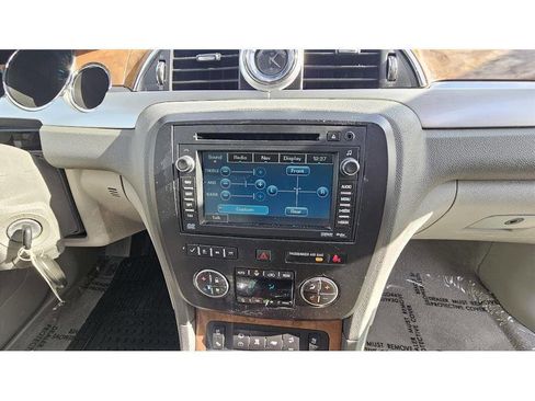 Used 2009 Buick Enclave CXL w/ Entertainment Package #4 image 31