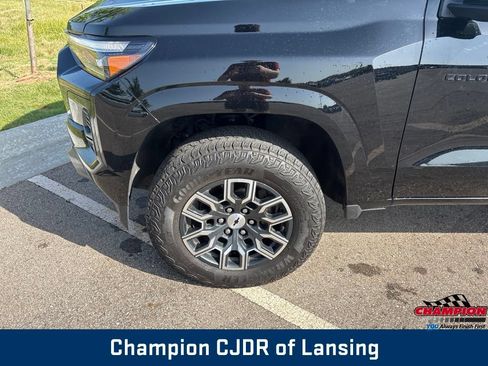 Used 2024 Chevrolet Colorado Z71 w/ Z71 Convenience Package 2 AWD/4WD image 33