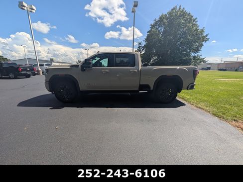 Used 2026 GMC Sierra 2500 AT4 w/ AT4 Premium Plus Package AWD/4WD image 6