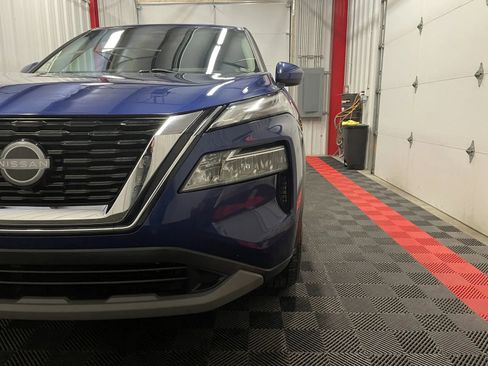 Used 2023 Nissan Rogue SV image 7