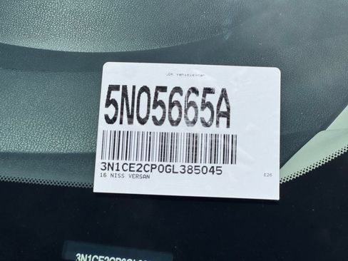 Used 2016 Nissan Versa Note SV FWD image 35