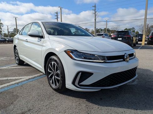 Certified 2025 Volkswagen Jetta S image 8