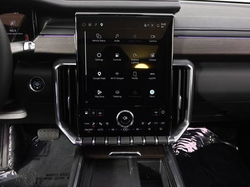 Used 2024 GMC Acadia Denali w/ LPO, Floor Liner Package AWD/4WD image 28