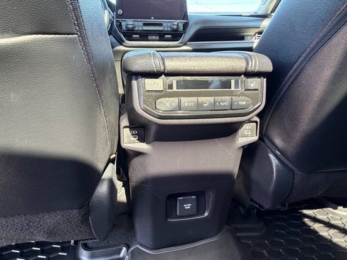 Used 2024 Toyota Grand Highlander AWD image 35