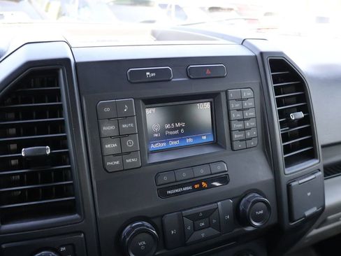 Used 2015 Ford F150 XL w/ Equipment Group 101A Mid AWD/4WD image 19