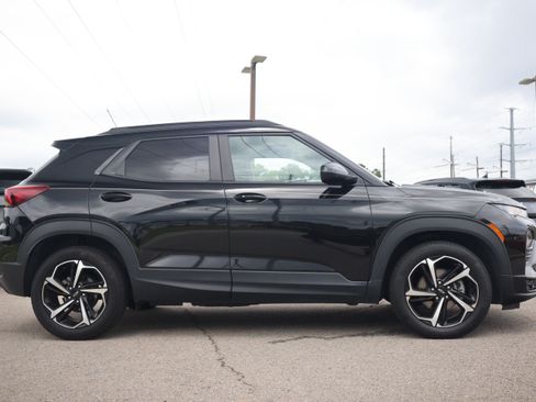 Used 2022 Chevrolet TrailBlazer RS FWD image 6