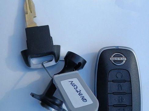 New 2025 Nissan Sentra SR w/ SR Premium Package image 30