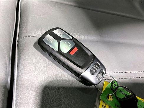 Used 2020 Audi A4 2.0T Premium Plus w/ Premium Plus Package image 11