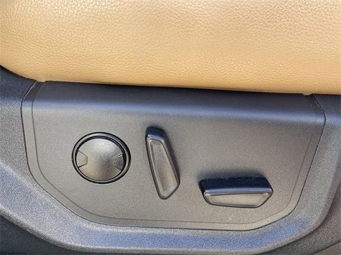 Used 2022 Ford F250 Lariat w/ Lariat Value Package image 27