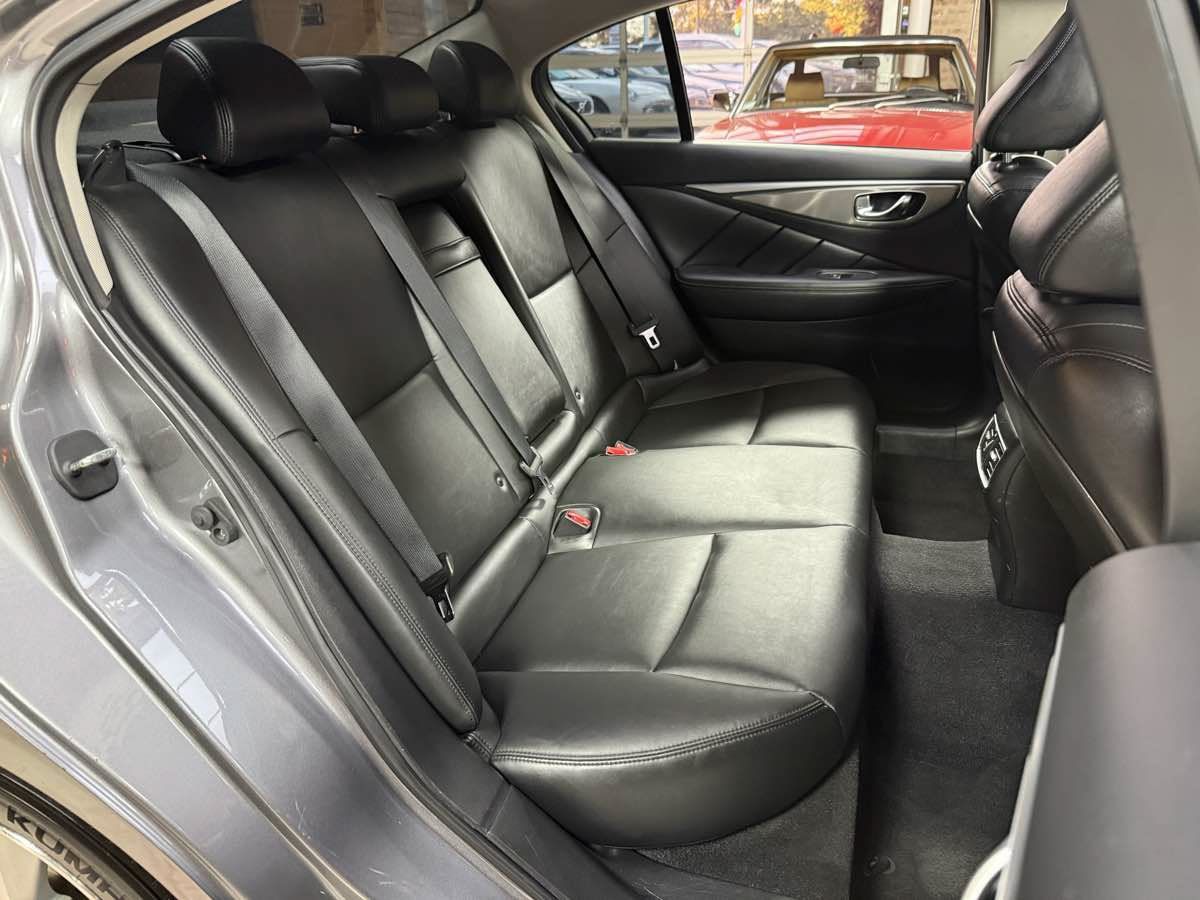 Used 2015 INFINITI Q50 Premium w/ Navigation Package AWD/4WD image 27
