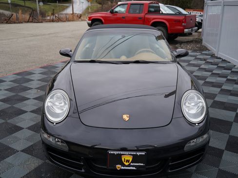 Used 2005 Porsche 911 Carrera image 12