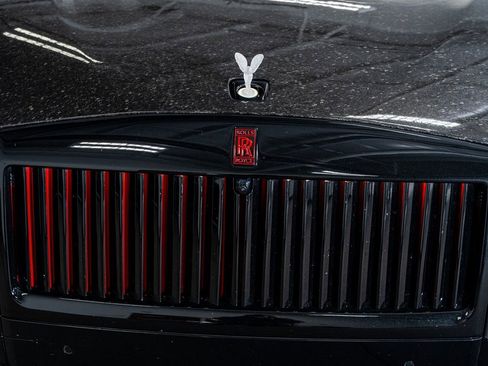 Used 2024 Rolls-Royce Spectre w/ Spectre Launch Package image 17