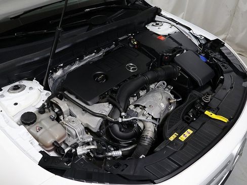 Certified 2023 Mercedes-Benz GLB 250 4MATIC image 35