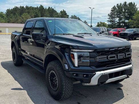 Used 2025 Ford F150 Raptor AWD/4WD image 8