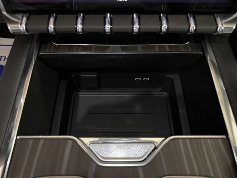 New 2025 GMC Sierra EV Denali image 34