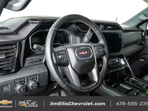 Used 2024 GMC Sierra 2500 AT4 w/ Technology Package image 3