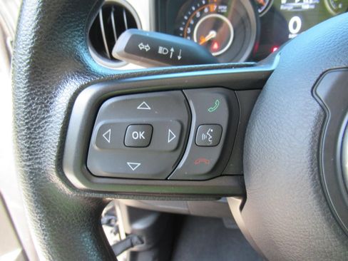 Used 2024 Jeep Gladiator Sport AWD/4WD image 24